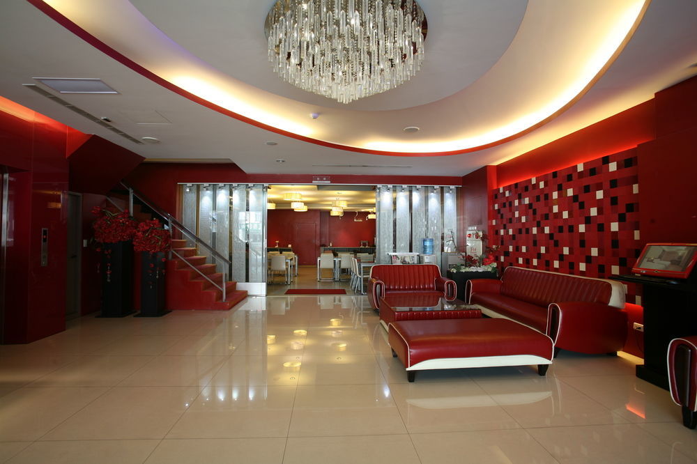 Military 75 Hotel Taichung Exterior foto
